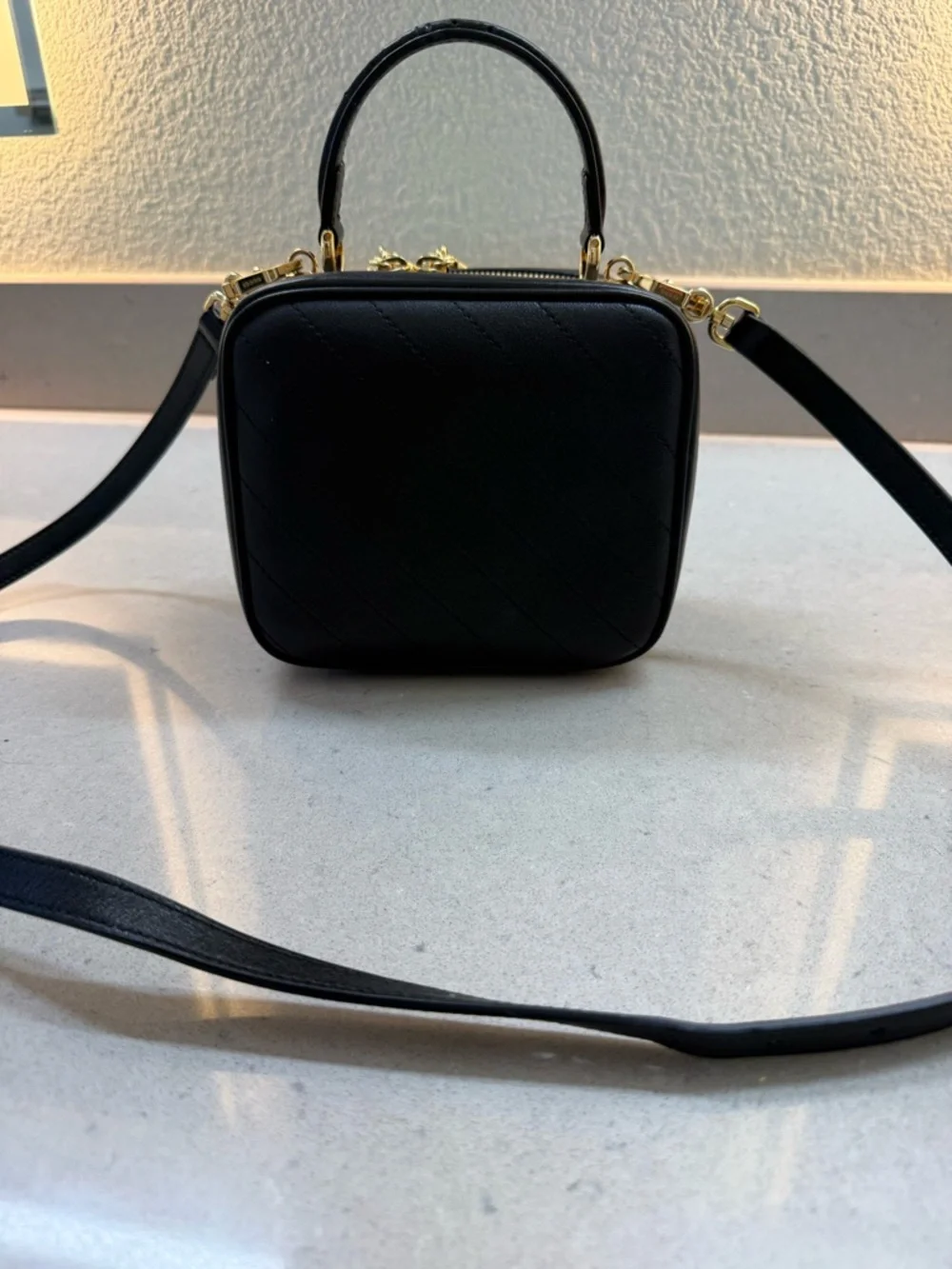 Gucci Blondie Black Leather Crossbody with Gold GG Charm Zippers - Picture 3 of 9